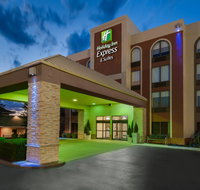 Holiday Inn Express Hotel  Suites Bentonville - Accommodation Alabama