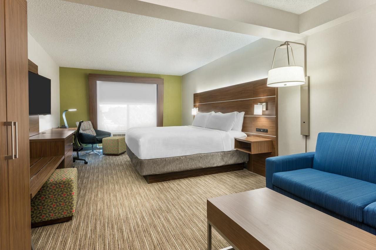 Holiday Inn Express Hotel & Suites Bentonville - thumb 17