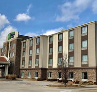 Holiday Inn Express  Suites Searcy - Accommodation Alabama