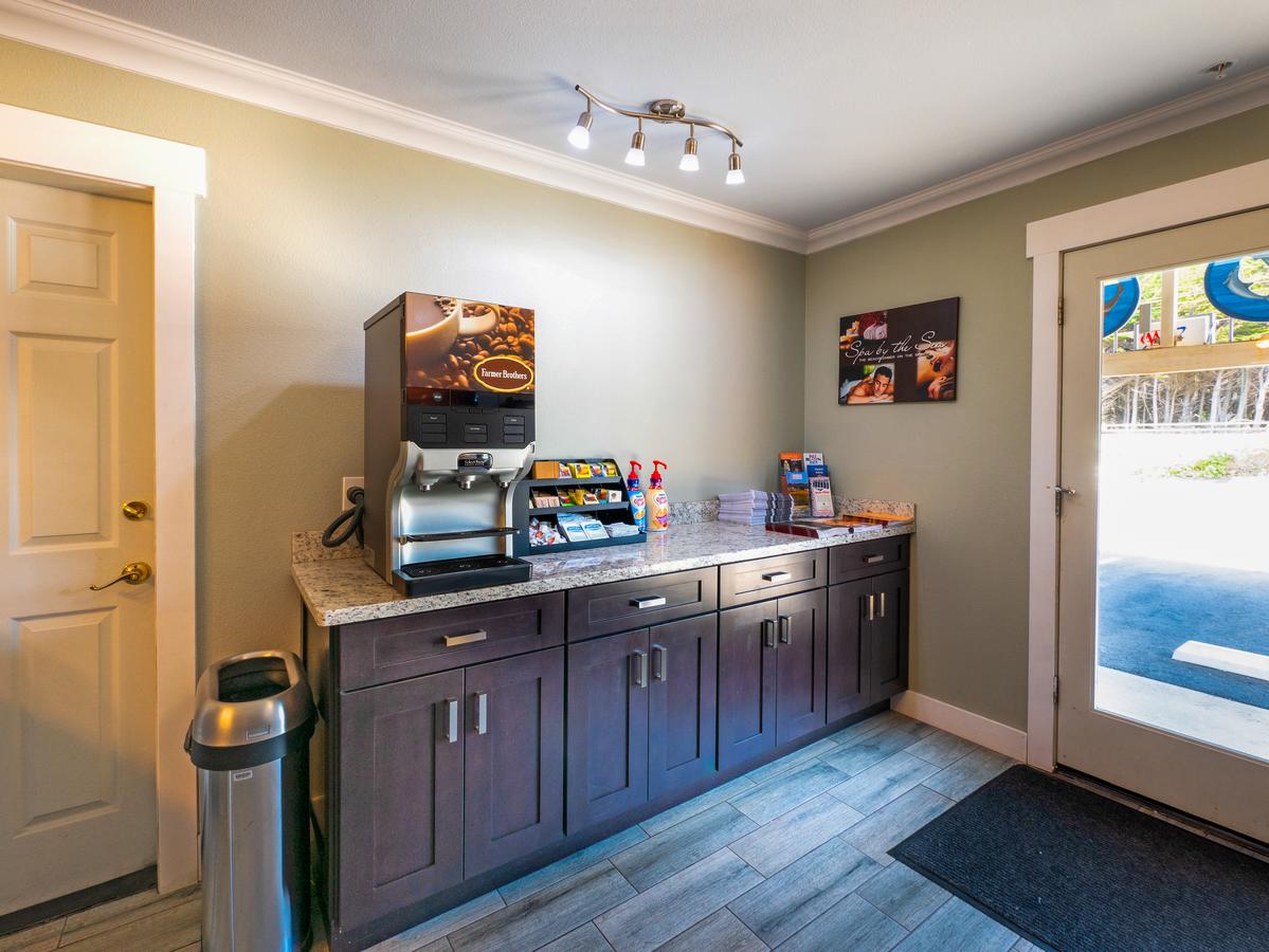 Surf And Sand Lodge - thumb 15