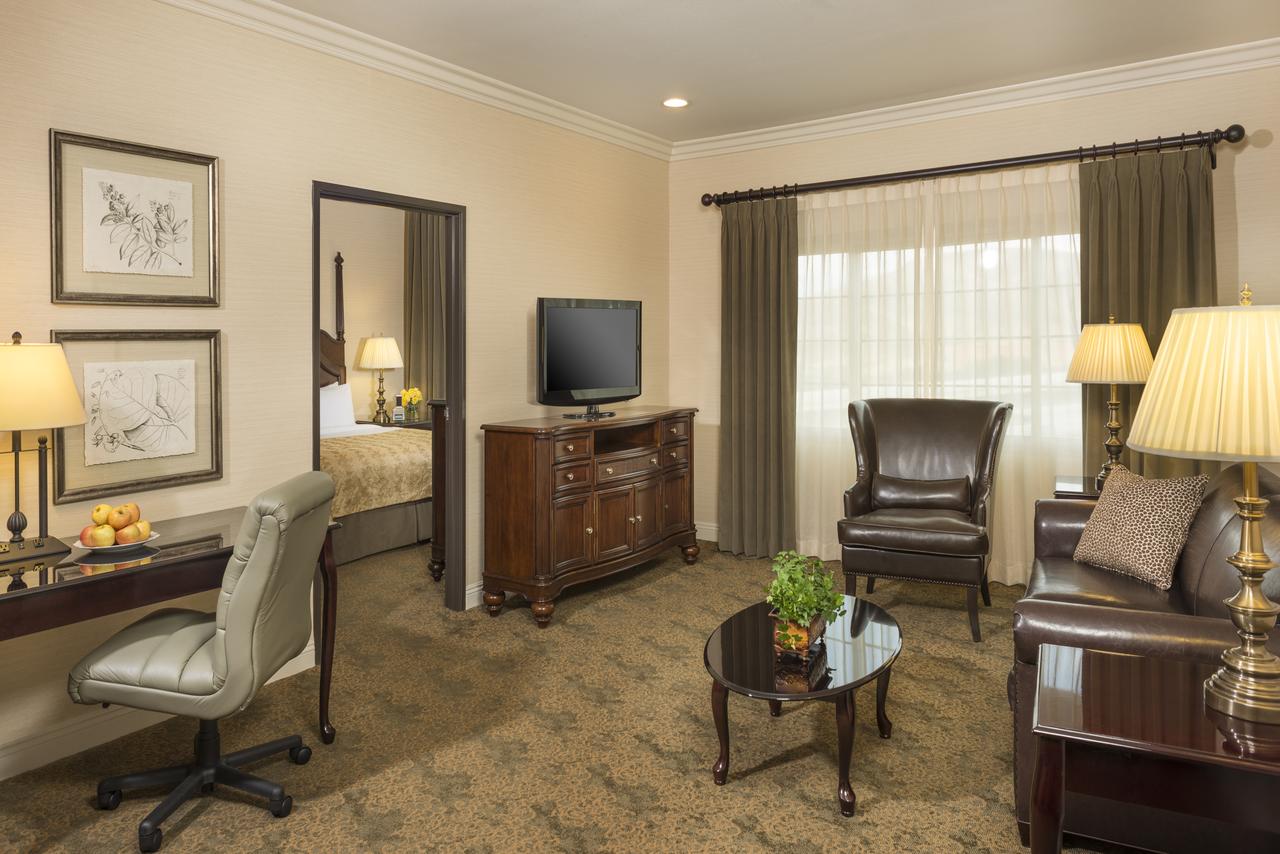 Ayres Suites Diamond Bar - thumb 18