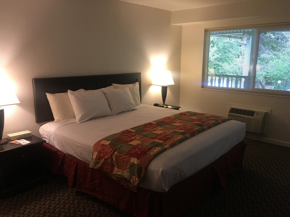 Northern Queen Inn - thumb 7