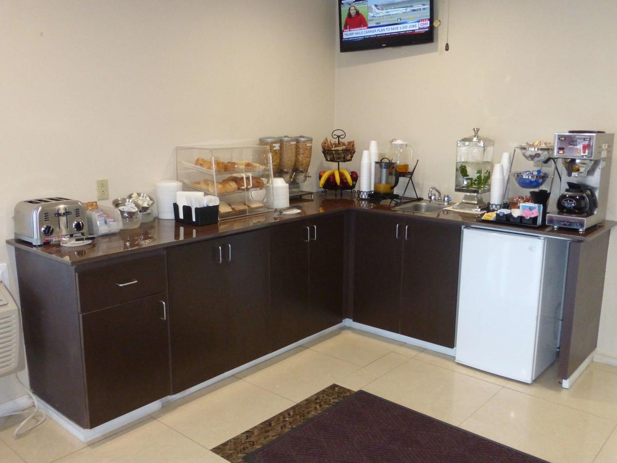 Red Roof Inn Bishop - thumb 9