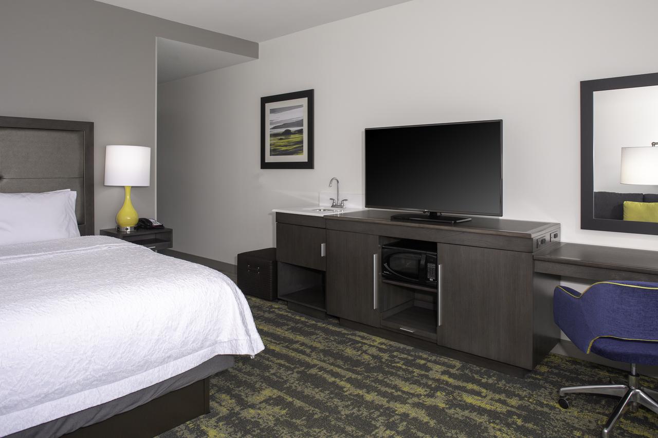 Hampton Inn & Suites Irvine/Orange County Airport - thumb 22