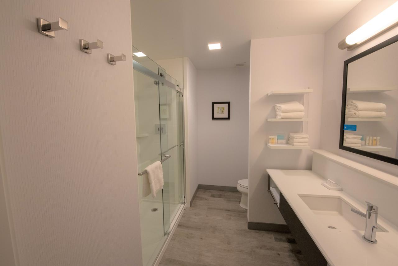 Hampton Inn & Suites Irvine/Orange County Airport - thumb 21