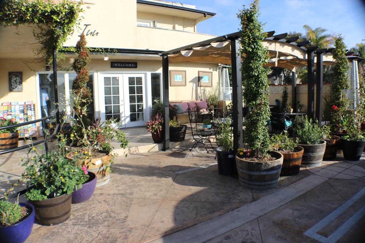 Seaside Laguna Inn & Suites - thumb 31