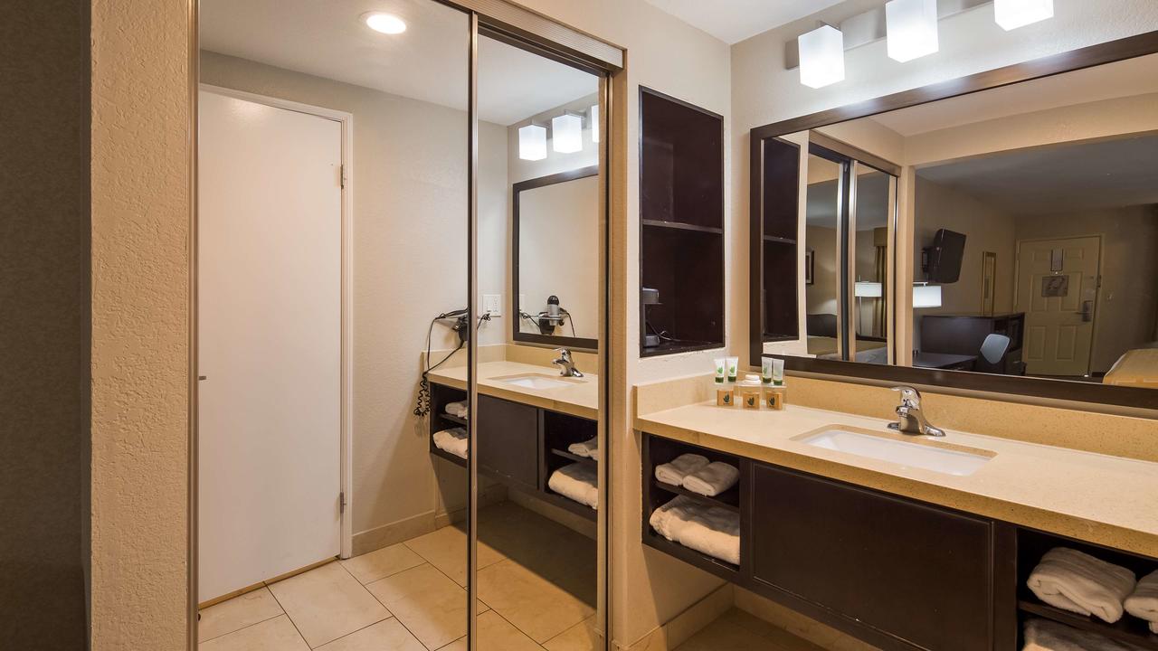 Best Western Country Inn Temecula - thumb 40