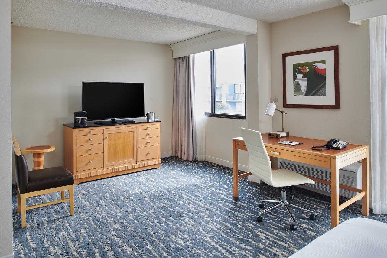 DoubleTree By Hilton Hotel Berkeley Marina - thumb 37