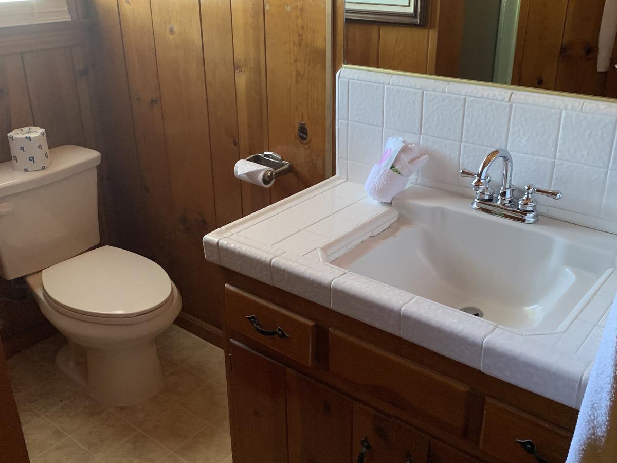 Kern Lodge, Kernville - thumb 21