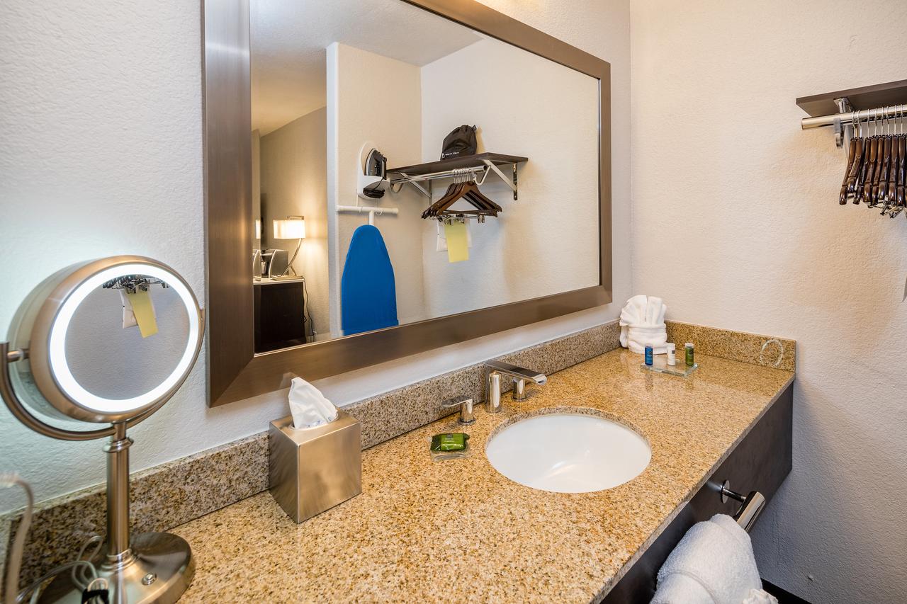 Radisson Hotel Oakland Airport - thumb 22