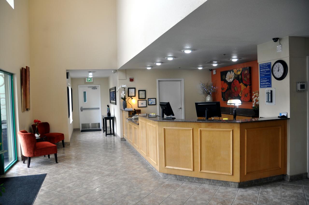 Pavilion Inn - thumb 29