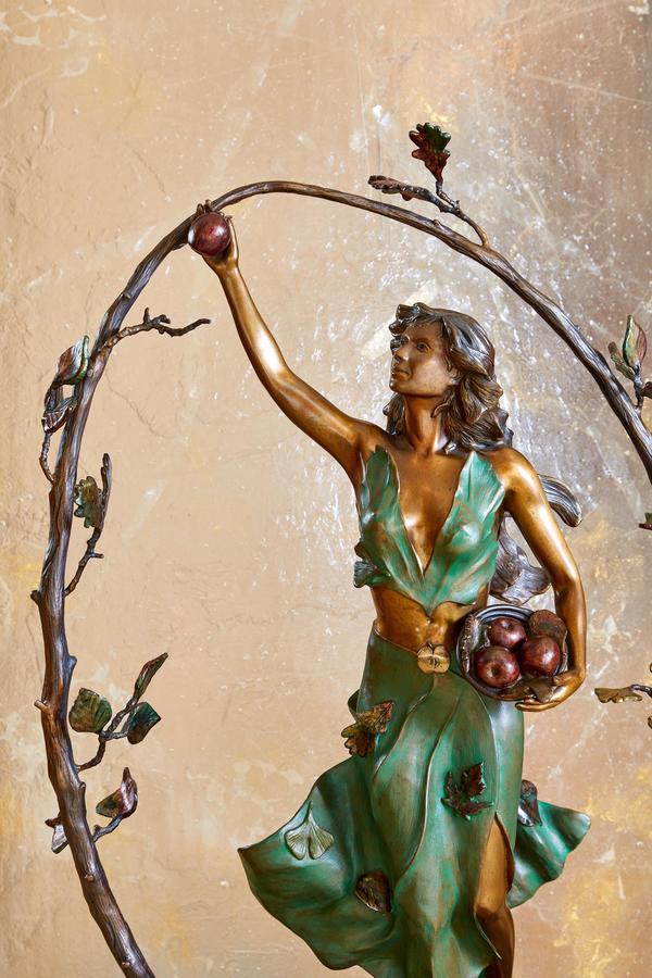 Orchard Garden Hotel - thumb 3