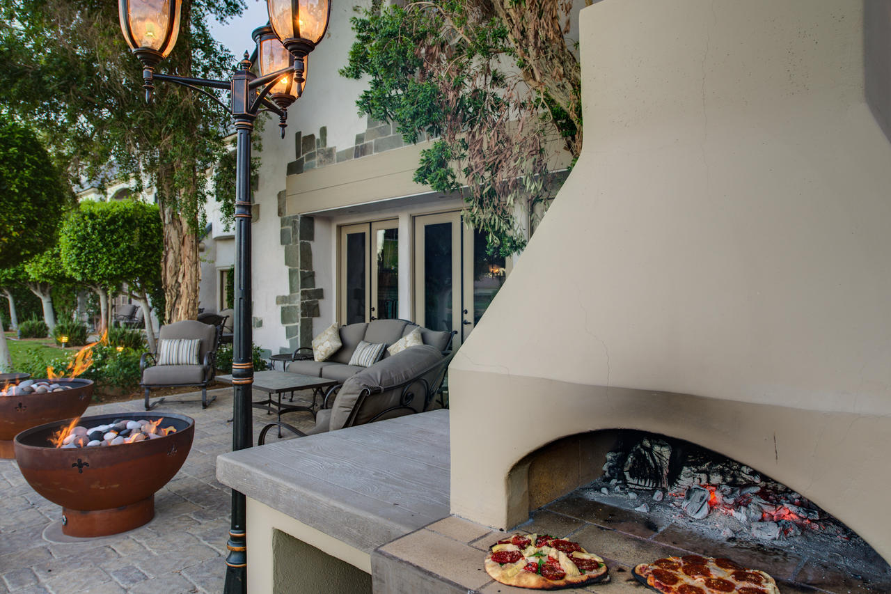 The Chateau At Lake La Quinta - thumb 36