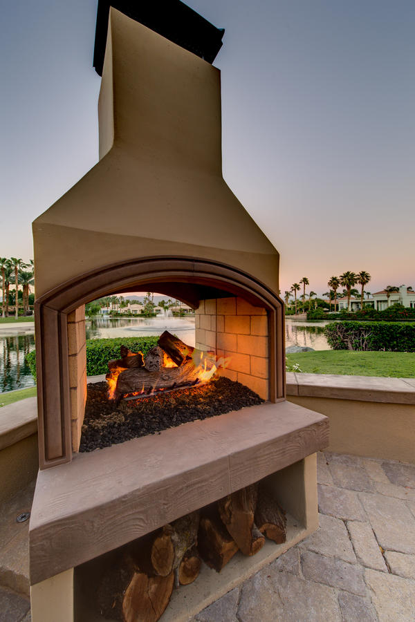 The Chateau At Lake La Quinta - thumb 32