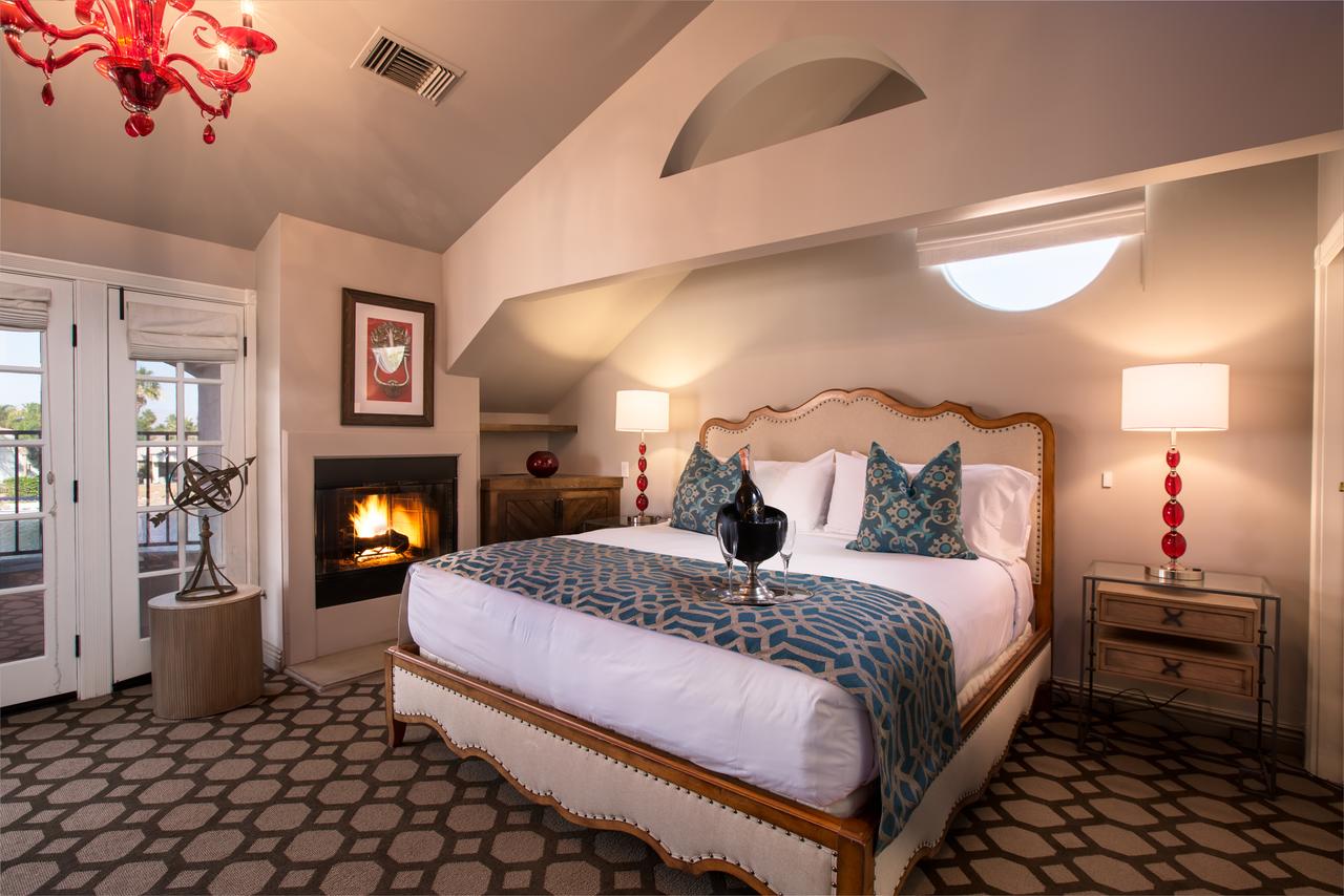 The Chateau At Lake La Quinta - thumb 35