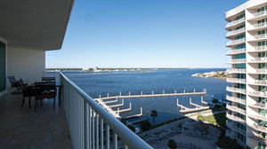 CRC0808 - Charming Two-bedroom Apartment