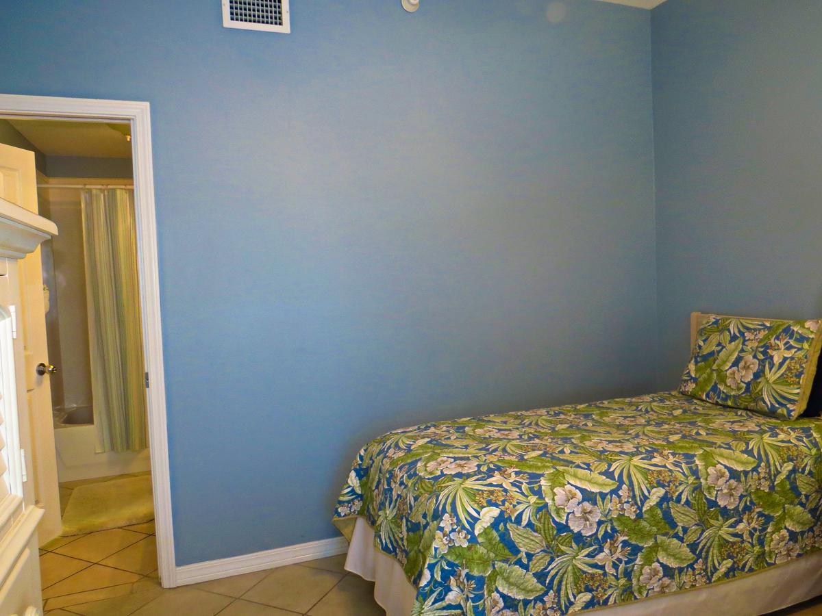 The Inn 103 - Two Bedroom Condominium - thumb 13