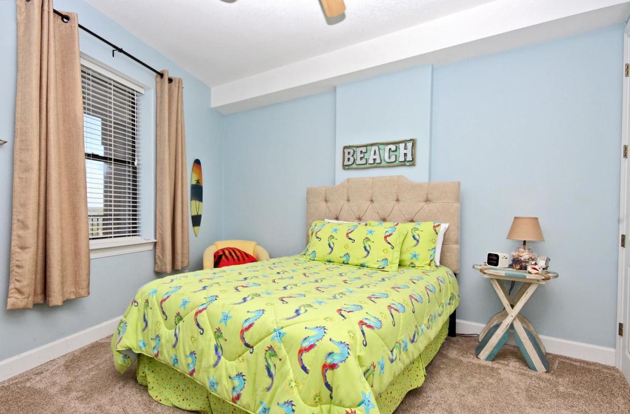 Grand Pointe 506 Apartment - thumb 21