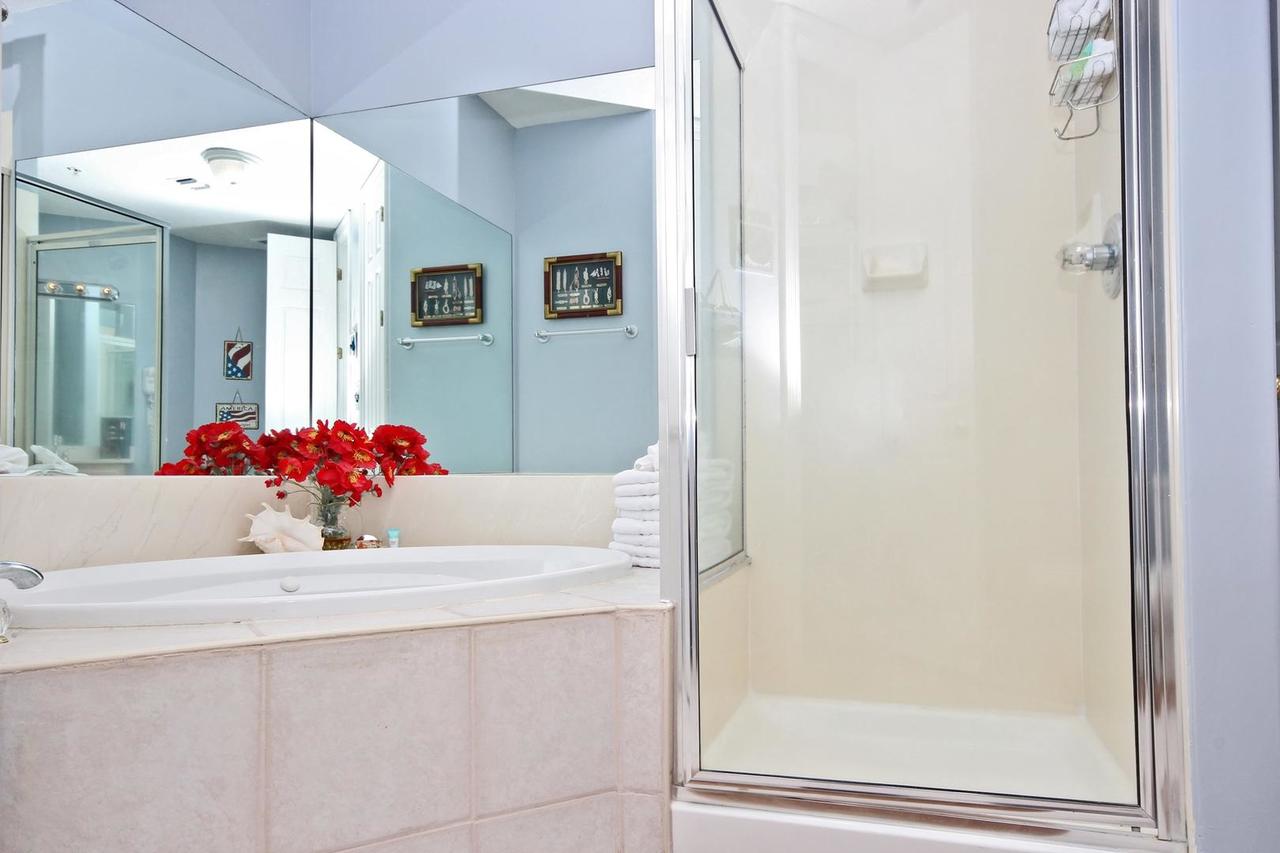 Grand Pointe 506 Apartment - thumb 19