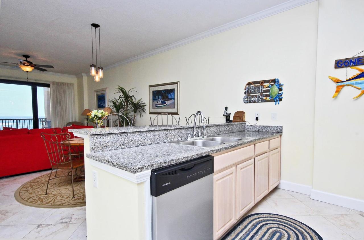 Grand Pointe 506 Apartment - thumb 12