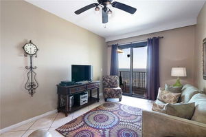 Phoenix I 1147 Condo