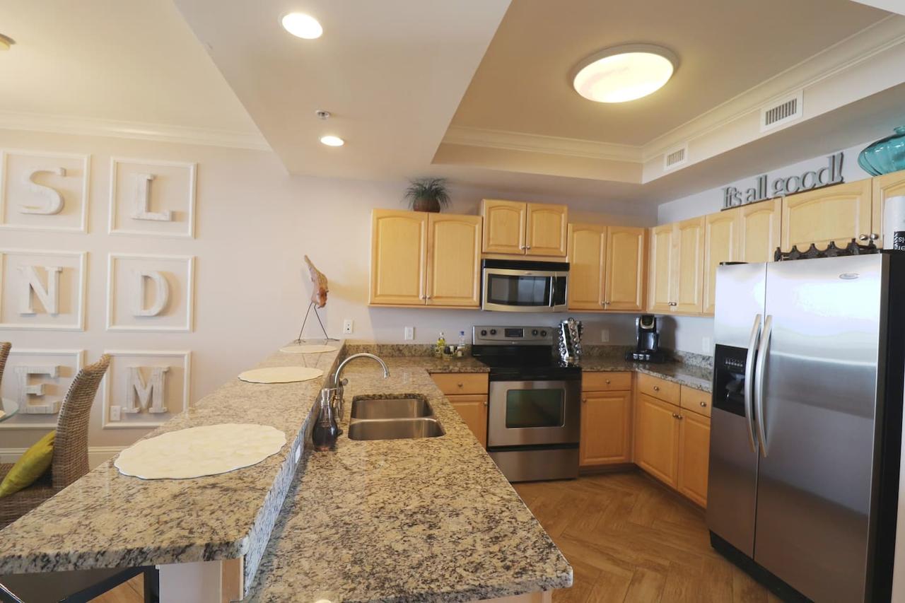 Island Gem: Beachfront Condo At Holiday Isle! Top Floor! - thumb 5