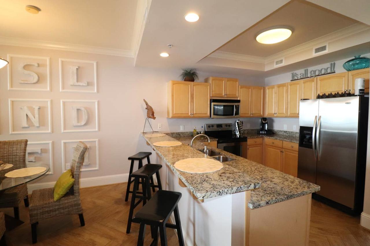 Island Gem: Beachfront Condo At Holiday Isle! Top Floor! - thumb 30