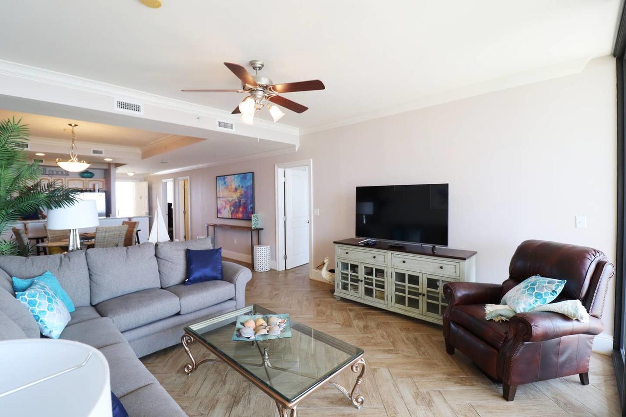 Island Gem: Beachfront Condo At Holiday Isle! Top Floor! - thumb 10