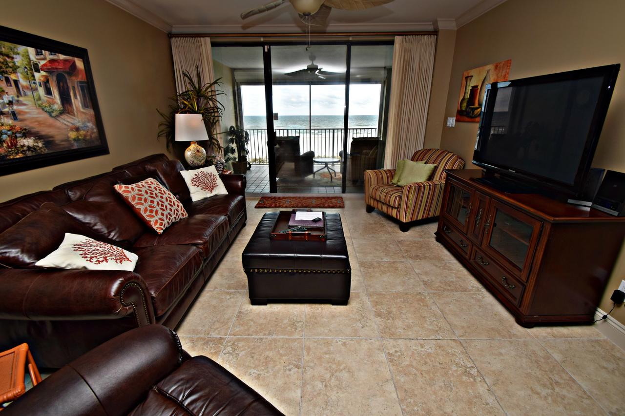 White Caps 305 Condo