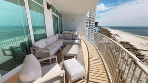 Turquoise Place D1204