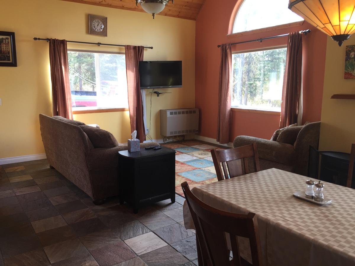 Reeder Lake House - thumb 4