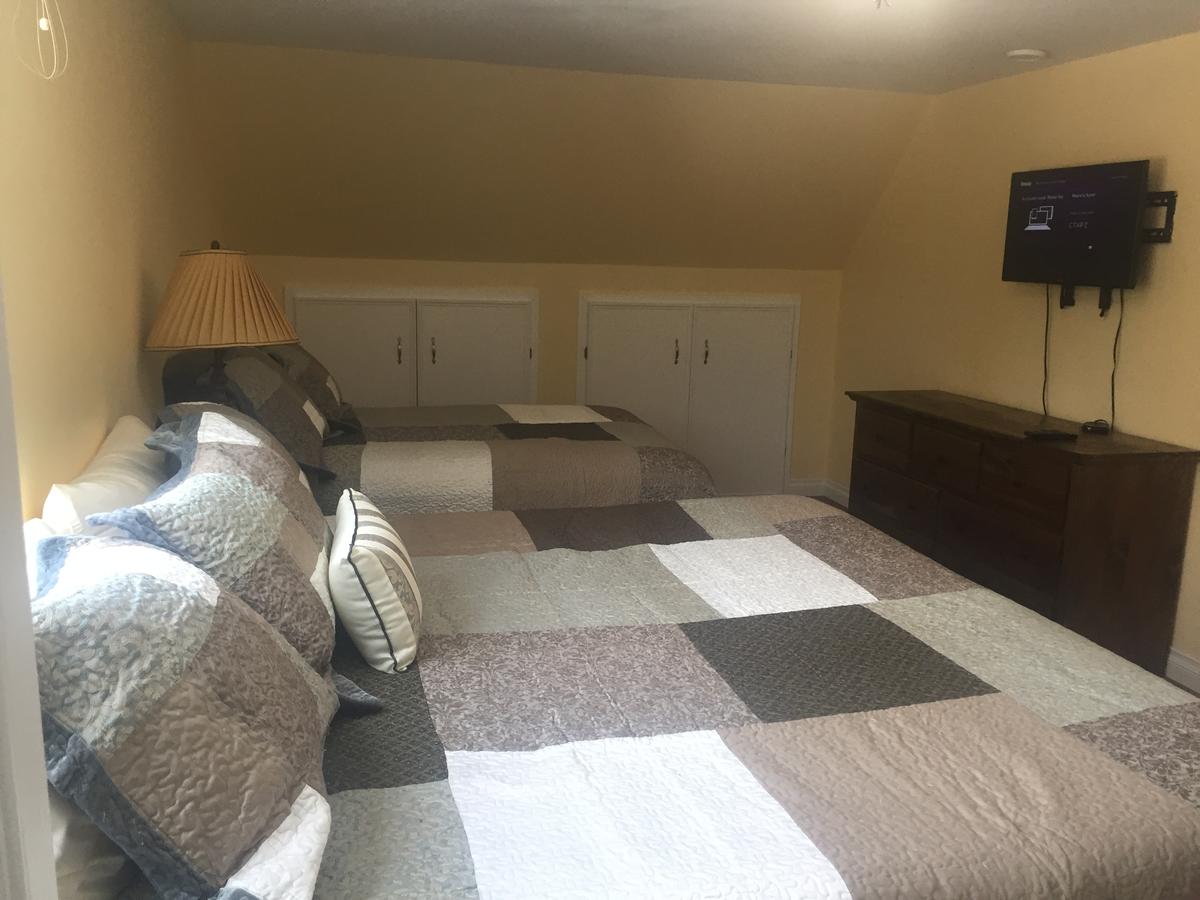 Reeder Lake House - thumb 2