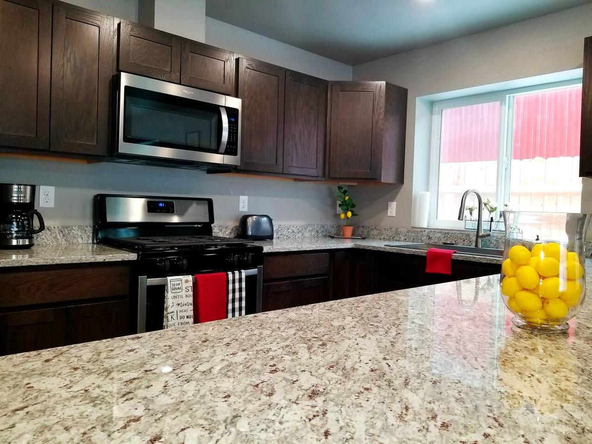 Modern Mountain Retreat, Pets Welcome! - thumb 18