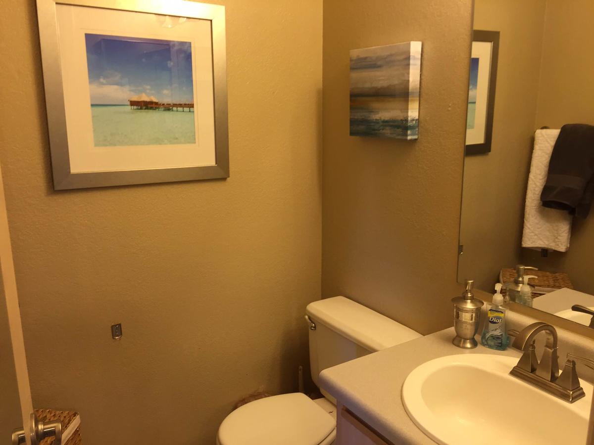 Luxury 2 Bedroom 1.5 Bath Condo AZ - thumb 19