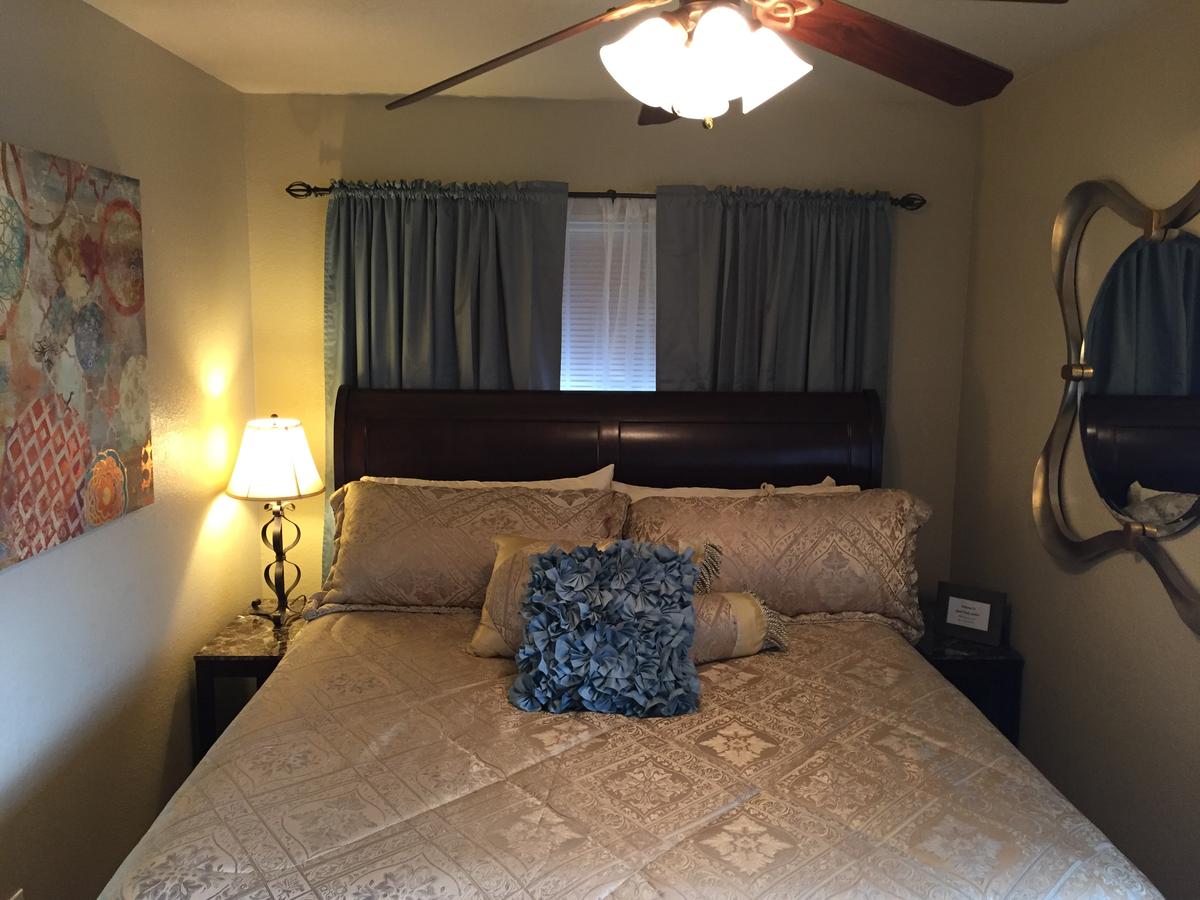 Luxury 2 Bedroom 1.5 Bath Condo AZ - thumb 12