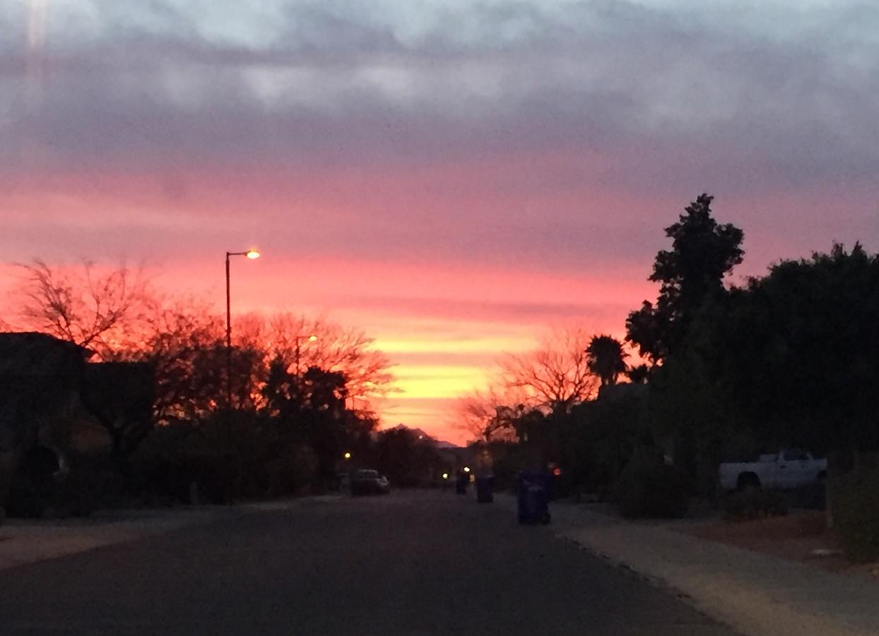 Luxury 2 Bedroom 1.5 Bath Condo AZ - thumb 23