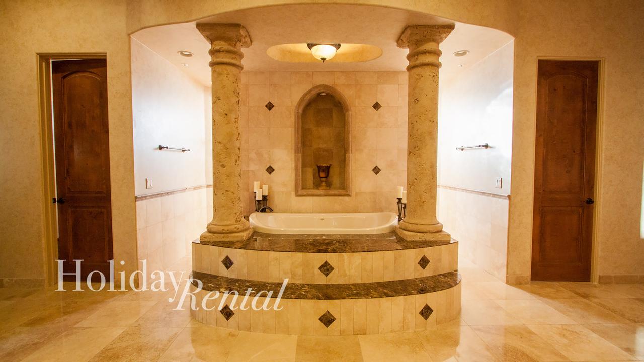 Mummy Mountain Estate By HolidayRental - thumb 4