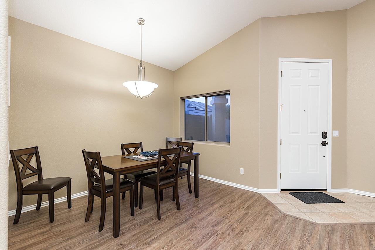 Ravenswood Retreat 3 BR By Casago - thumb 1