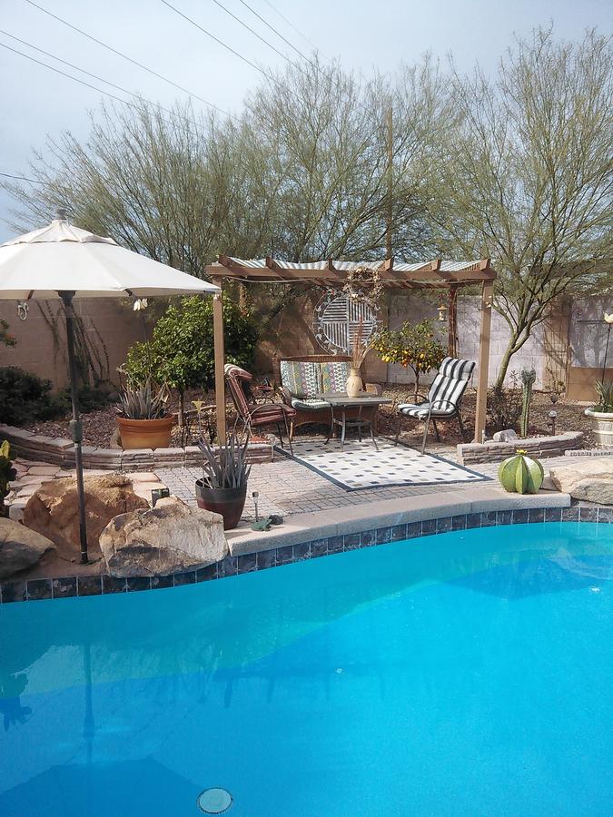 Camelback Cottage - thumb 1