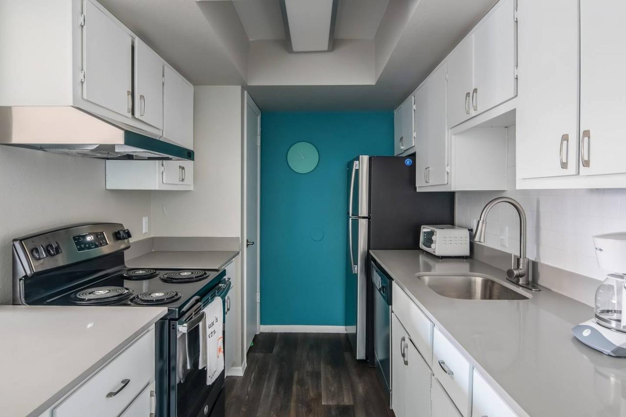 1BR Apt In North Phoenix With Pool By WanderJaunt - thumb 2