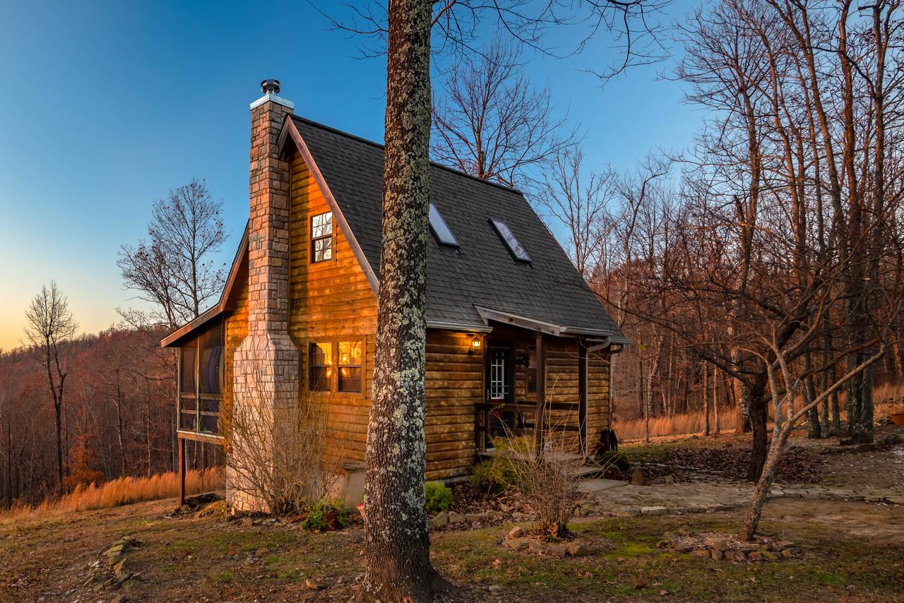 Still Point Cabin - thumb 1