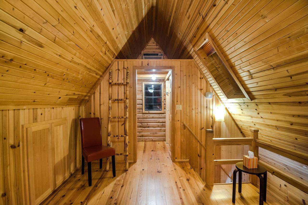 Still Point Cabin - thumb 19