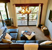 Blue Jay Chalet - Accommodation Alabama