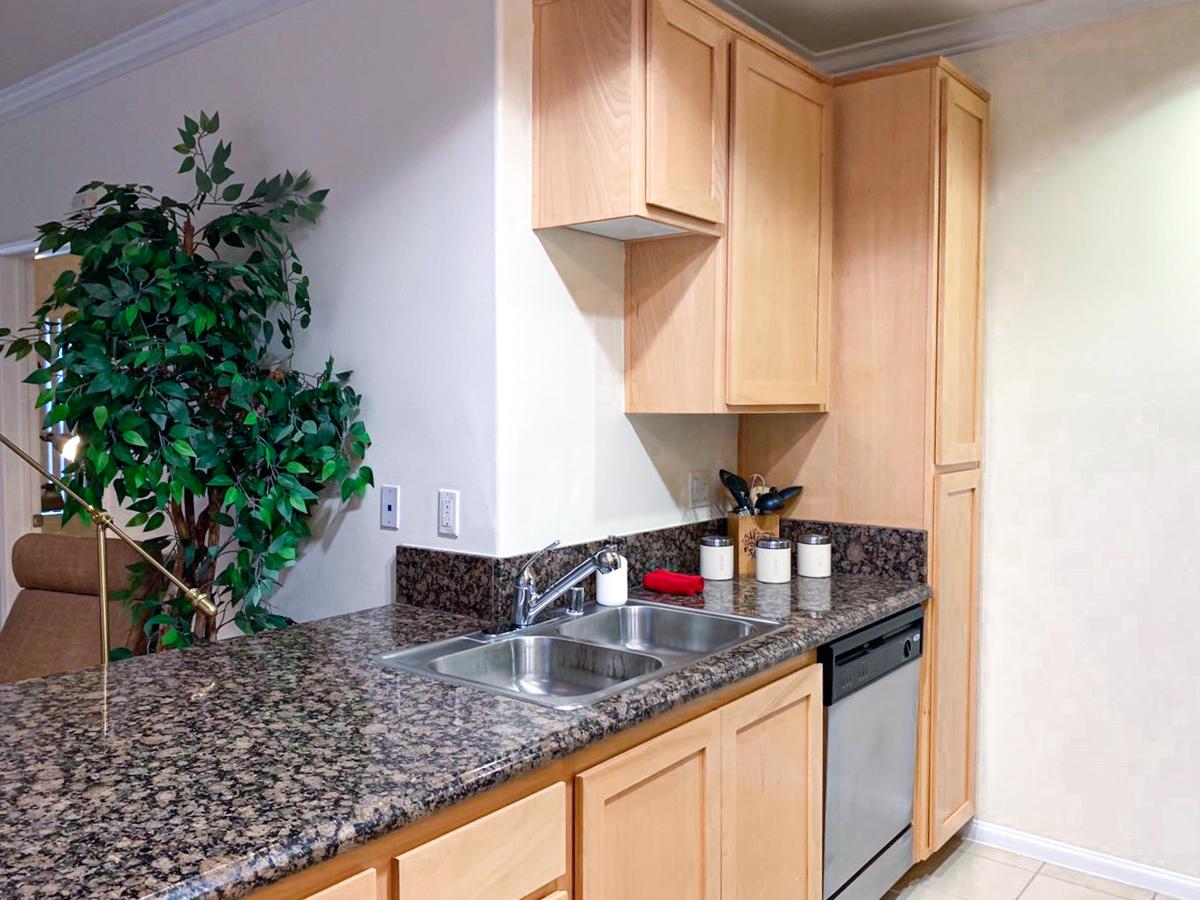 Bright Lights | Spacious 1bd - thumb 24