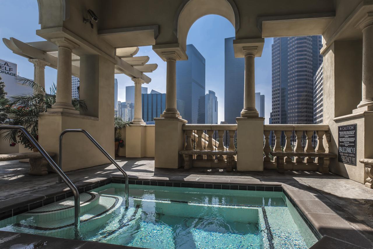 Bright Lights | Spacious 1bd - thumb 3