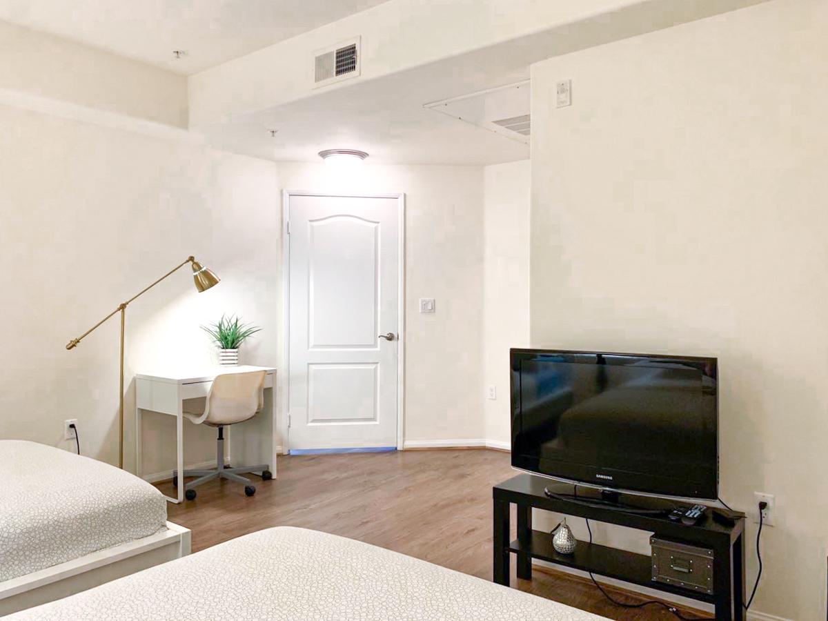 Bright Lights | Spacious 1bd - thumb 27