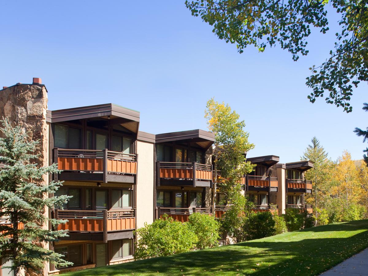 Laurelwood Condominiums, A Destination Residence - thumb 0