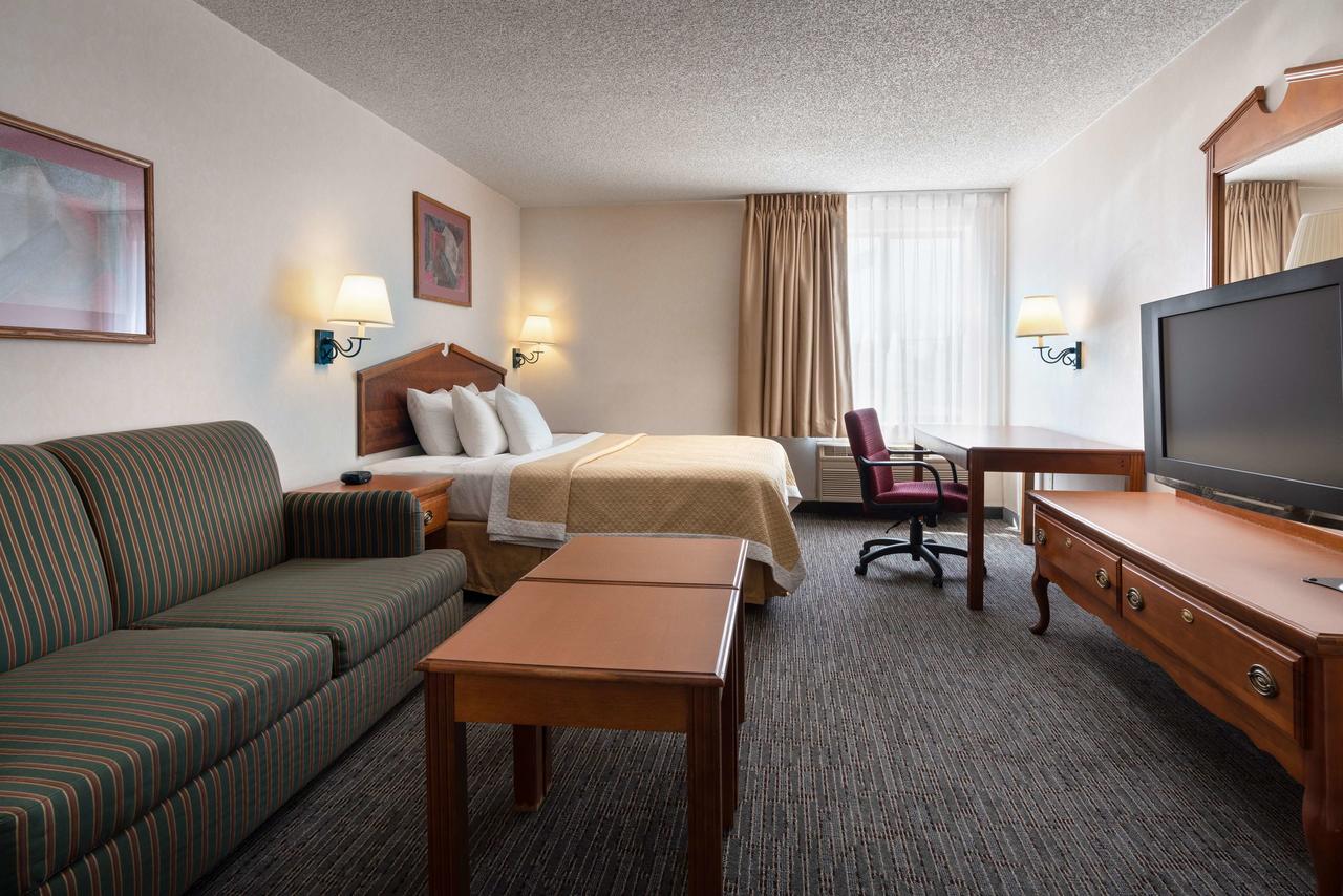 Days Inn & Suites By Wyndham Denver International Airport - thumb 10