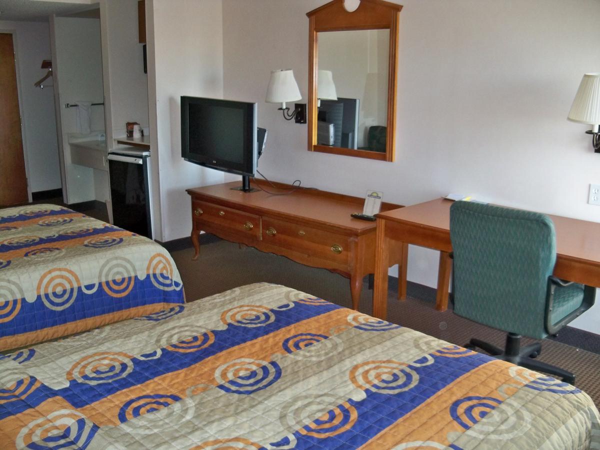 Days Inn & Suites By Wyndham Denver International Airport - thumb 19