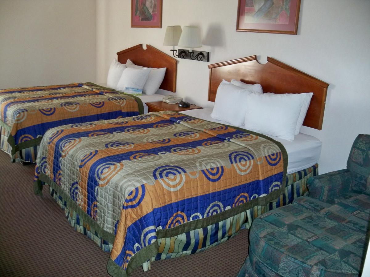 Days Inn & Suites By Wyndham Denver International Airport - thumb 18